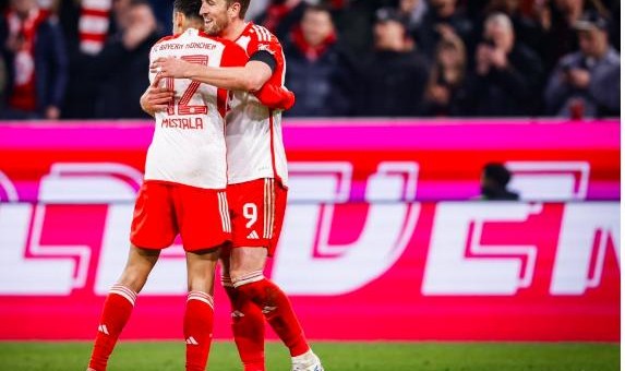  穆西亚拉双响助拜仁逆转战胜柏林联合  