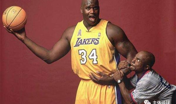  斯图加特关键战失利跌出前十  