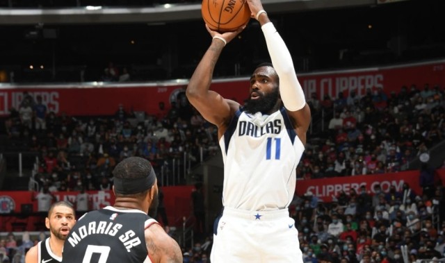  东契奇末节独揽关键分独行侠险胜凯尔特人