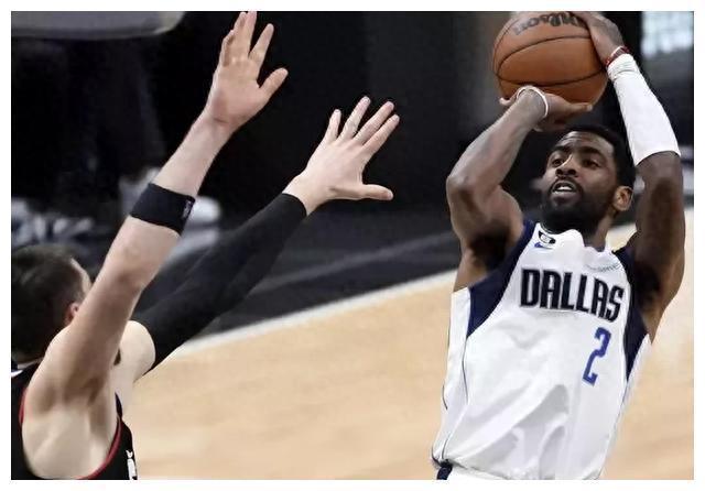  欧文回归首秀30分，独行侠轻取国王  